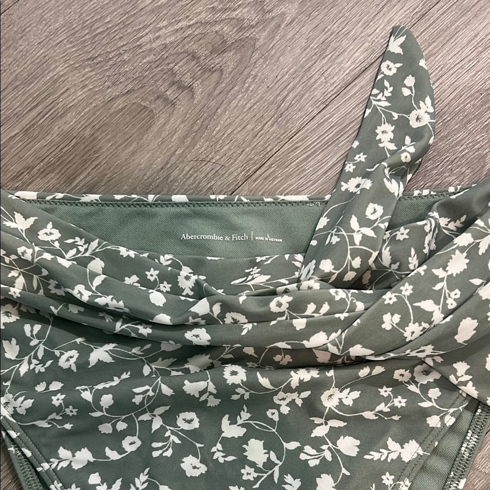 Abercrombie & Fitch Green Floral Bikini Bottom - Picture 2 of 5
